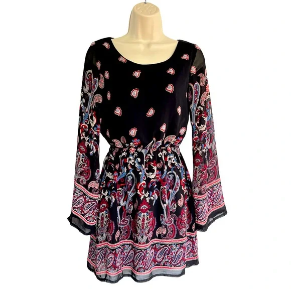 RUE21 Paisley Print Bell Sleeves Black Slip On Dress Junior Size Small - Picture 1 of 4